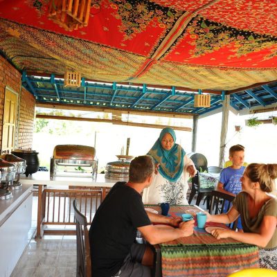 933aa42b-5ad6-45d5-819e-d5fbc31c1af7