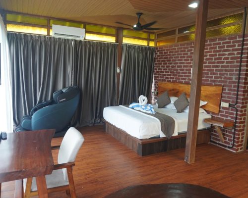 PHOTO-2025-12-14-17-23-38