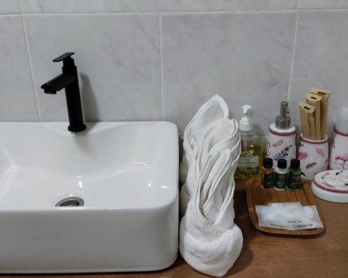 a0ccc2f7-5548-4b15-8cdc-e2bfacd46121