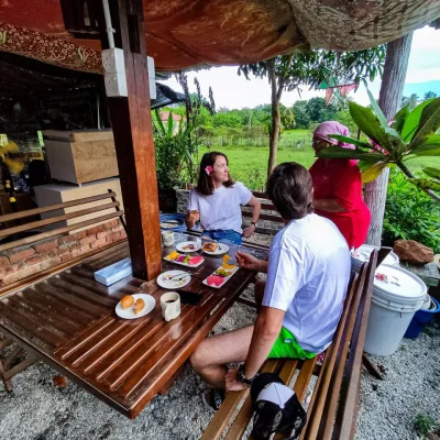 e22ea085-1bce-4254-885d-b2ae5d14d122